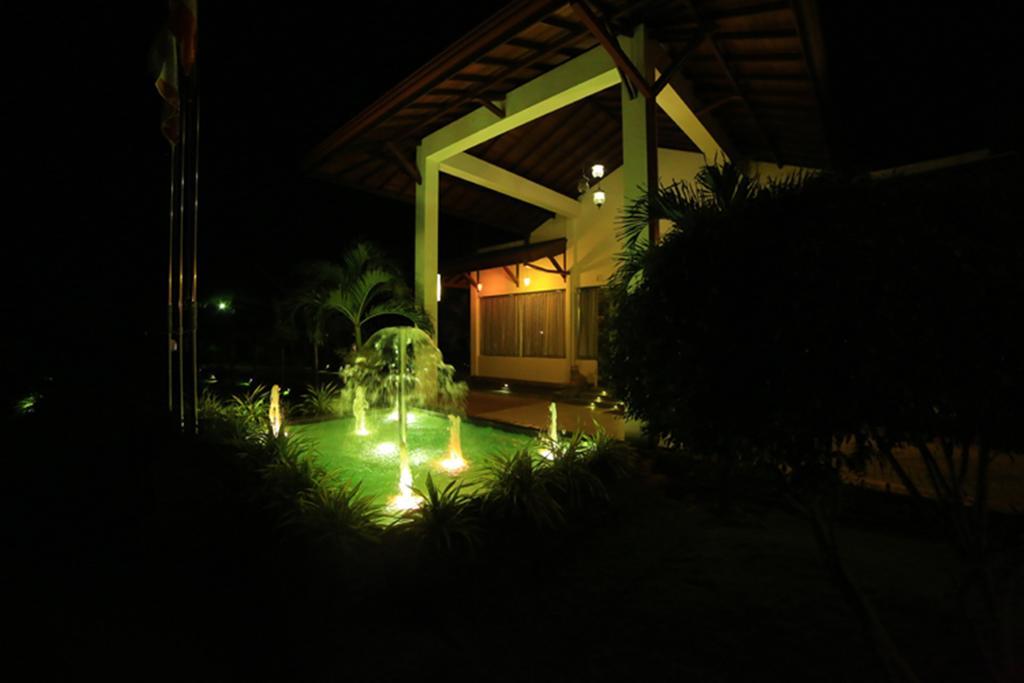 Ruins Chaaya Hotel Polonnaruwa Eksteriør billede